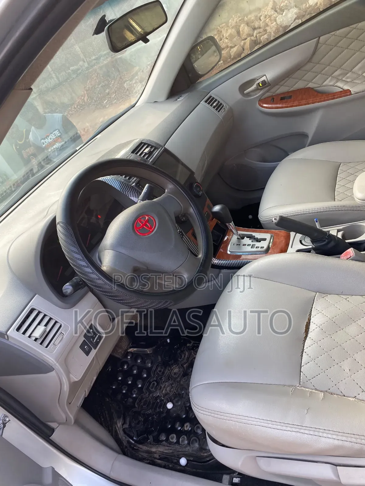 Toyota Corolla 2011 Silver