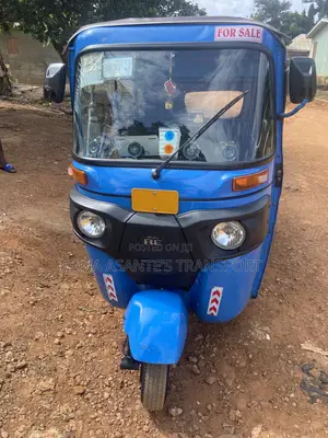 Bajaj RE 2026 Blue
