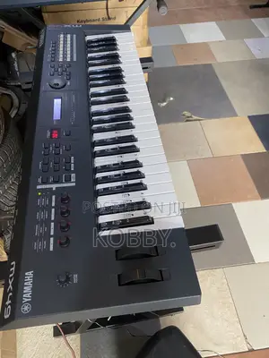 Yamaha Mx61 Keyboard