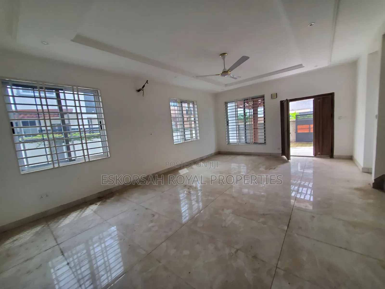 3bdrm House in East Legon, A&C Mall Area for sale