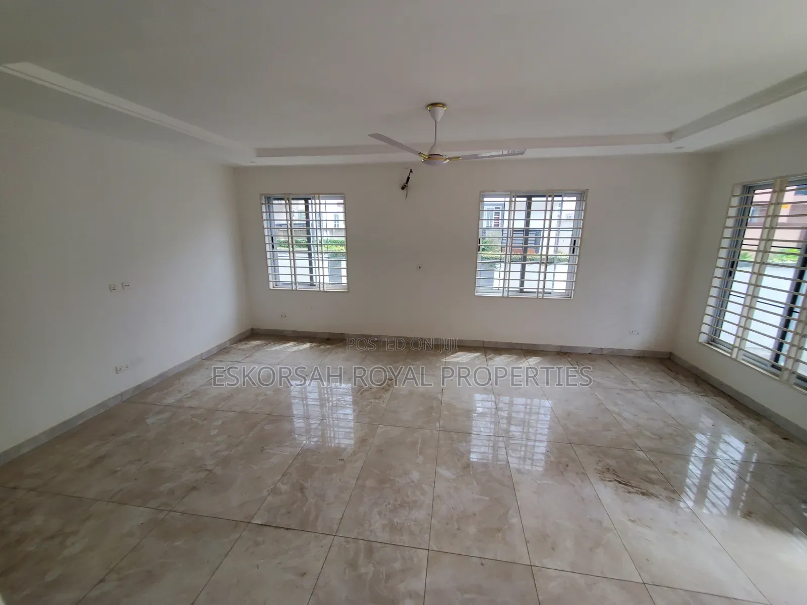 3bdrm House in East Legon, A&C Mall Area for sale