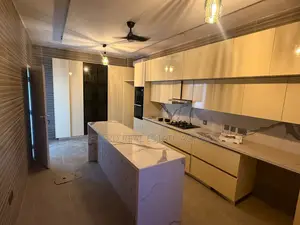 5bdrm Duplex in Sefdard Properties, Lartebiokorshie for rent