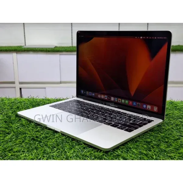 Laptop Apple MacBook Pro 2015 8GB Intel Core i5 SSD 256GB