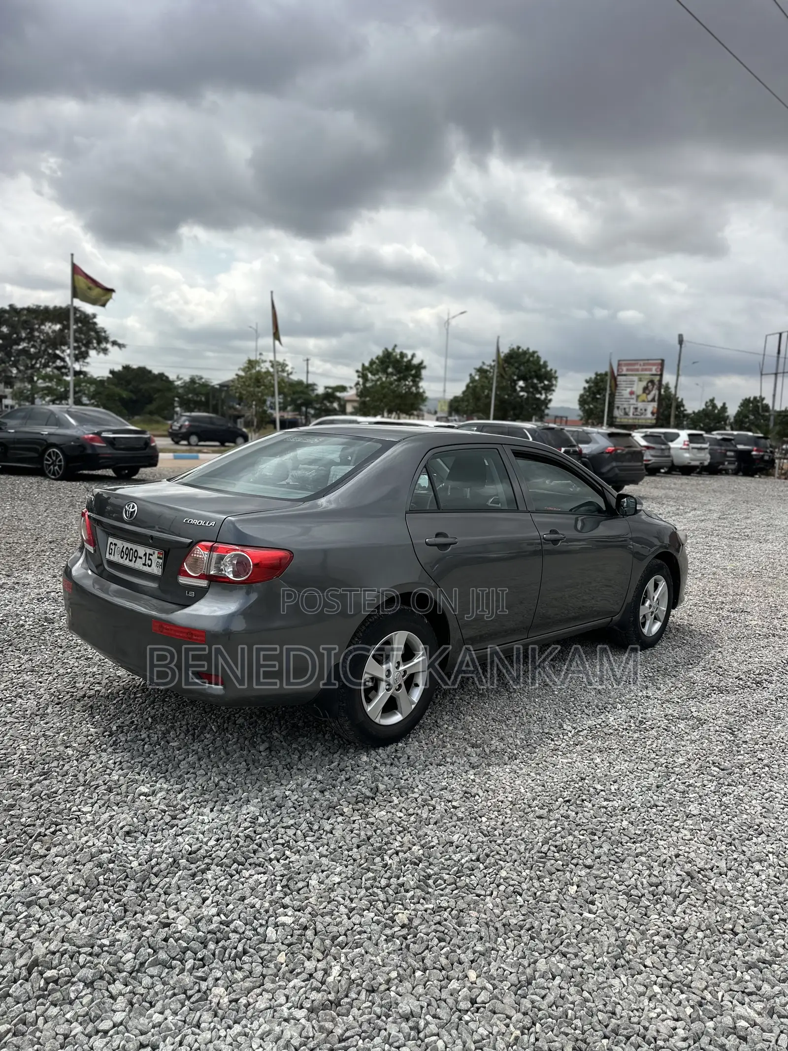 Toyota Corolla S 4dr Sedan (1.8L 4cyl 4A) 2013 Gray