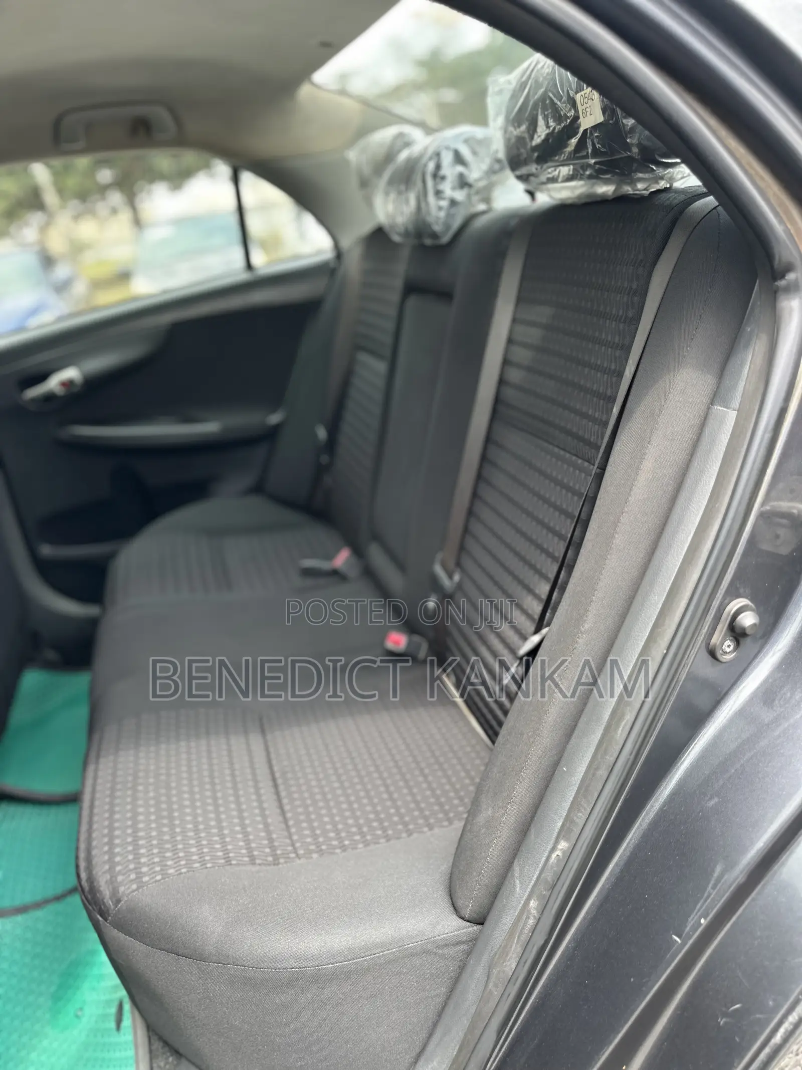 Toyota Corolla S 4dr Sedan (1.8L 4cyl 4A) 2013 Gray