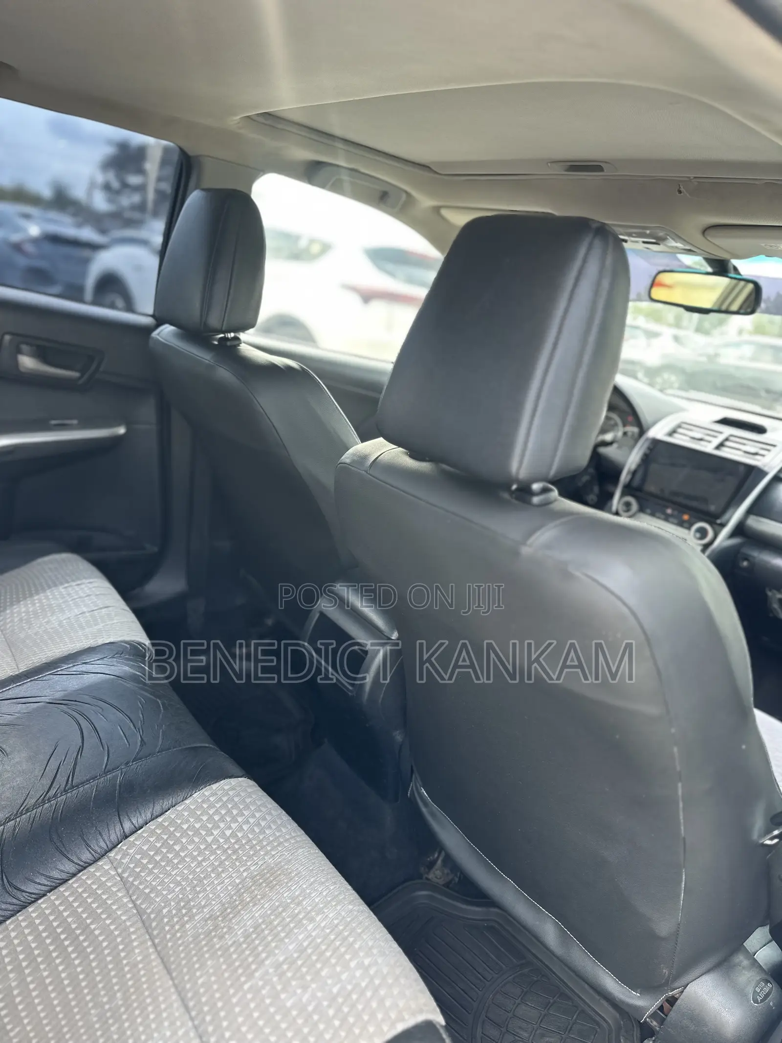 Toyota Camry SE 4dr Sedan (2.5L 4cyl 6A) 2014 White