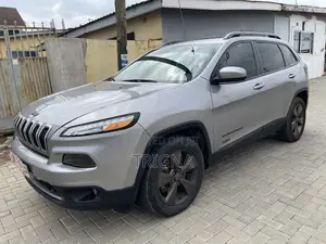 Jeep Cherokee Limited 4x4 2017 Gray