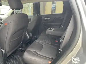 Jeep Cherokee Limited 4x4 2017 Gray
