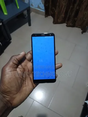 LG K40 32 GB Gray