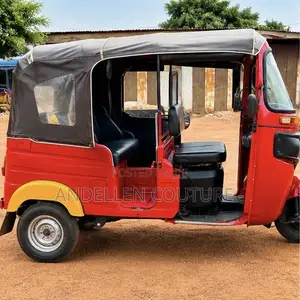Bajaj RE 2025 Red