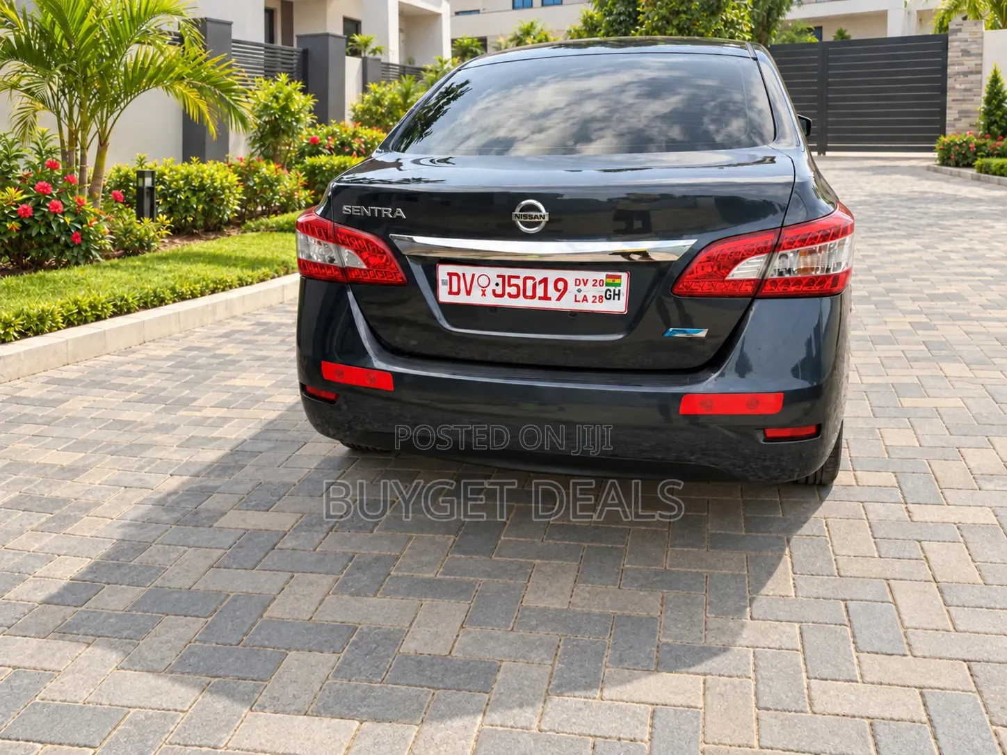 Nissan Sentra SV 4dr Sedan (1.8L 4cyl CVT) 2014 Black