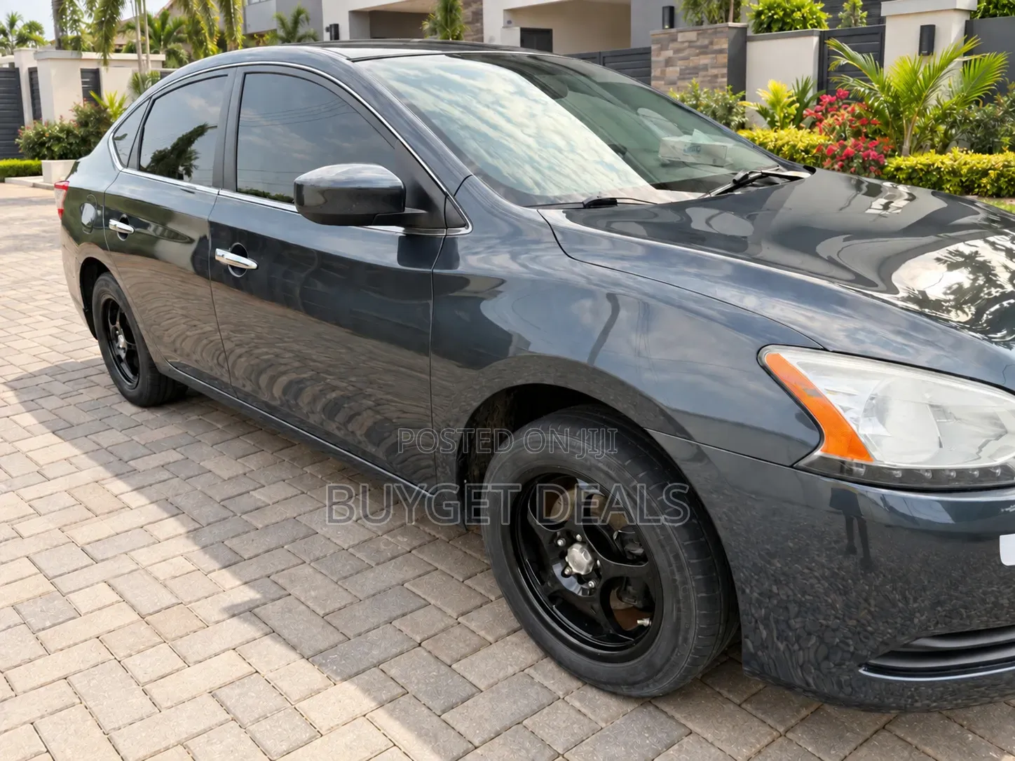 Nissan Sentra SV 4dr Sedan (1.8L 4cyl CVT) 2014 Black