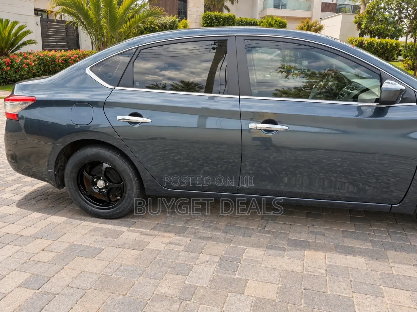 Nissan Sentra SV 4dr Sedan (1.8L 4cyl CVT) 2014 Black