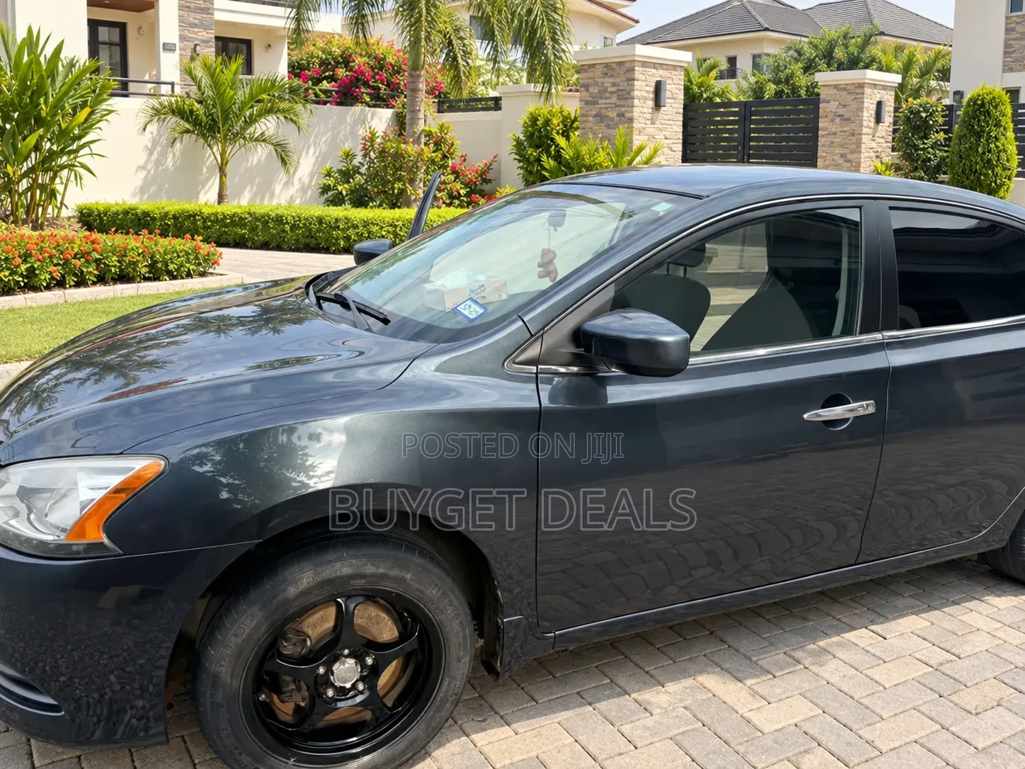 Nissan Sentra SV 4dr Sedan (1.8L 4cyl CVT) 2014 Black