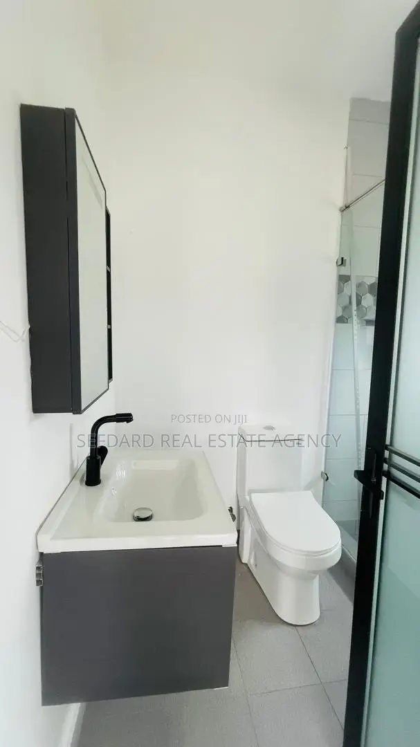 4bdrm House in Sefdard Properties, Ablekuma for sale