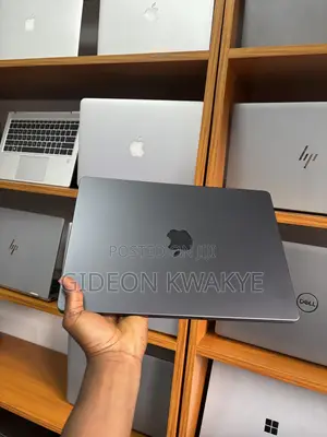 Laptop Apple MacBook Pro 2023 M3 18GB Apple M3 Pro SSD 512GB