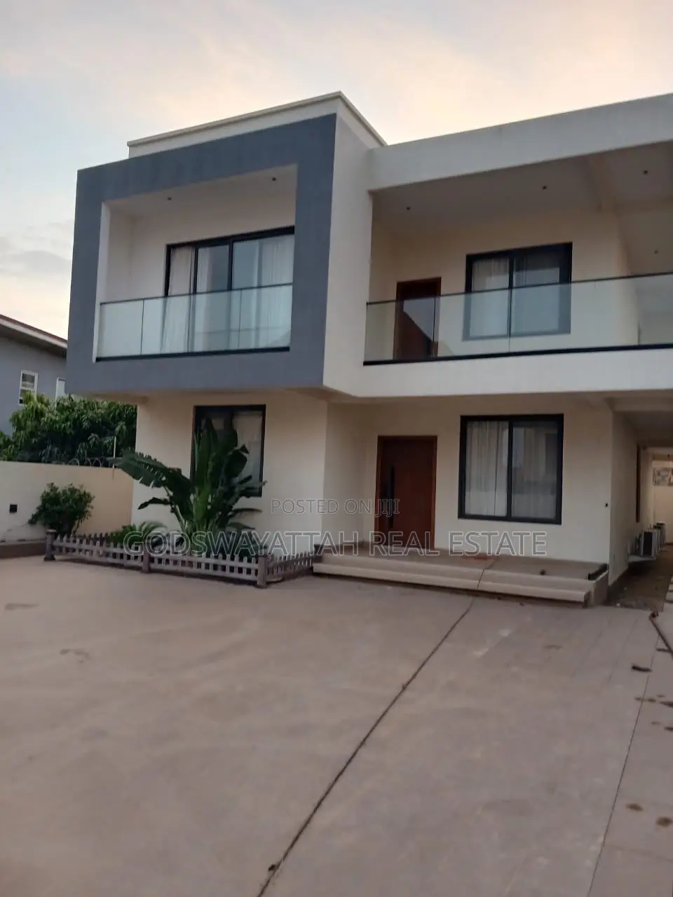 4bdrm House in East Legon, Adjiriganor for rent