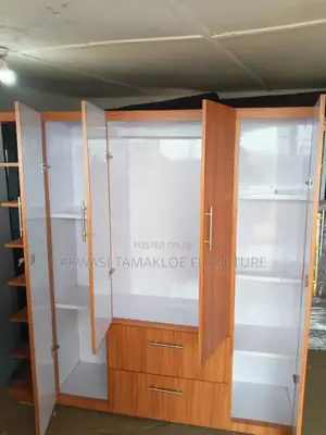 Quality 4 in One Wardrobe With Shoe Rack