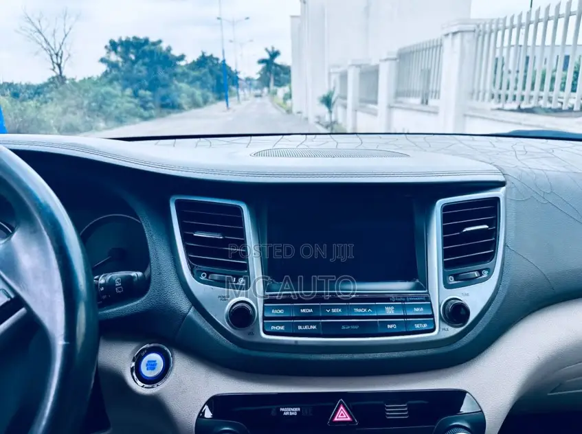 Hyundai Tucson 2017 White