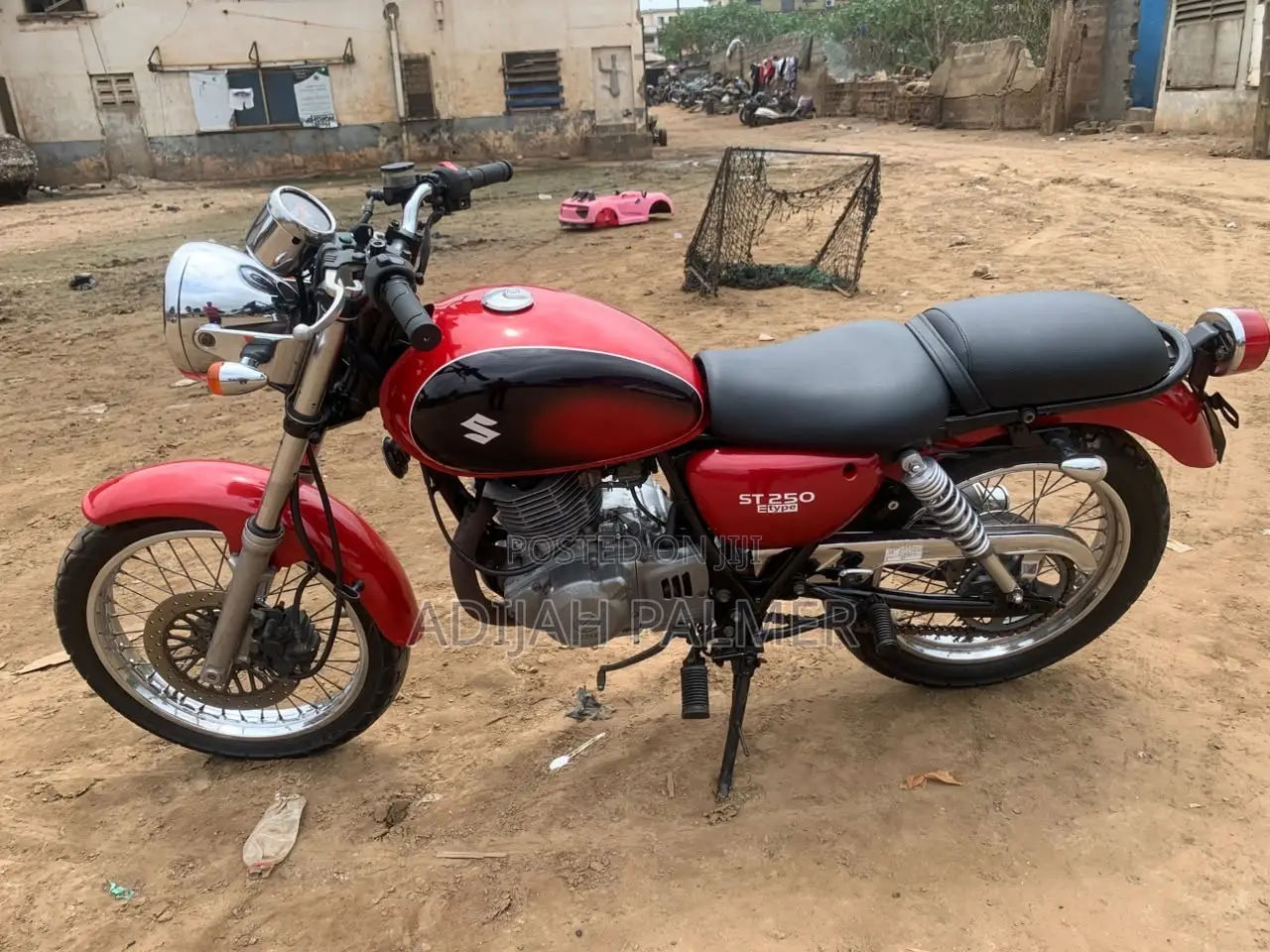 Suzuki V-Strom 2022 Red