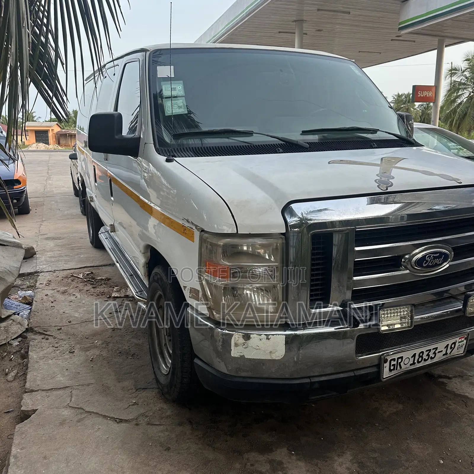 Ford E350 2010 White