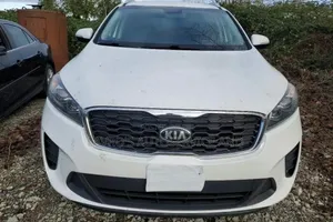Kia Sorento 2.4L LX FWD 2019 White