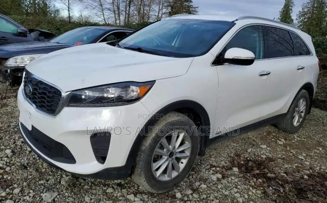 Kia Sorento 2.4L LX FWD 2019 White