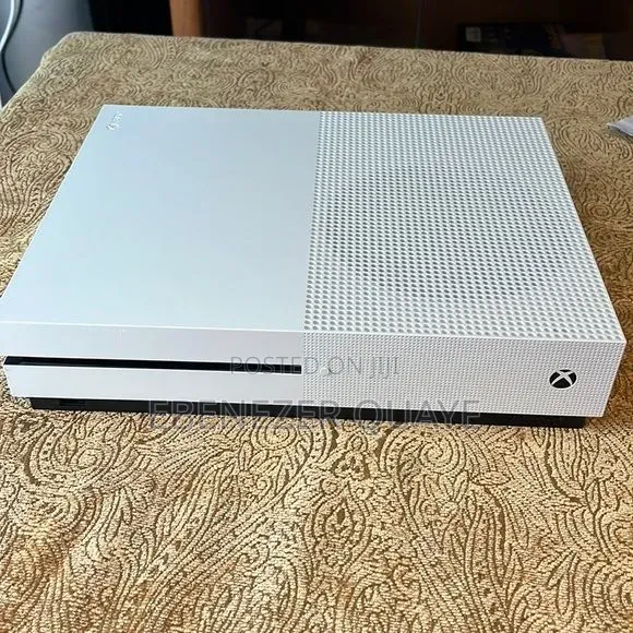 Xbox One S 1TB With Two Controllers