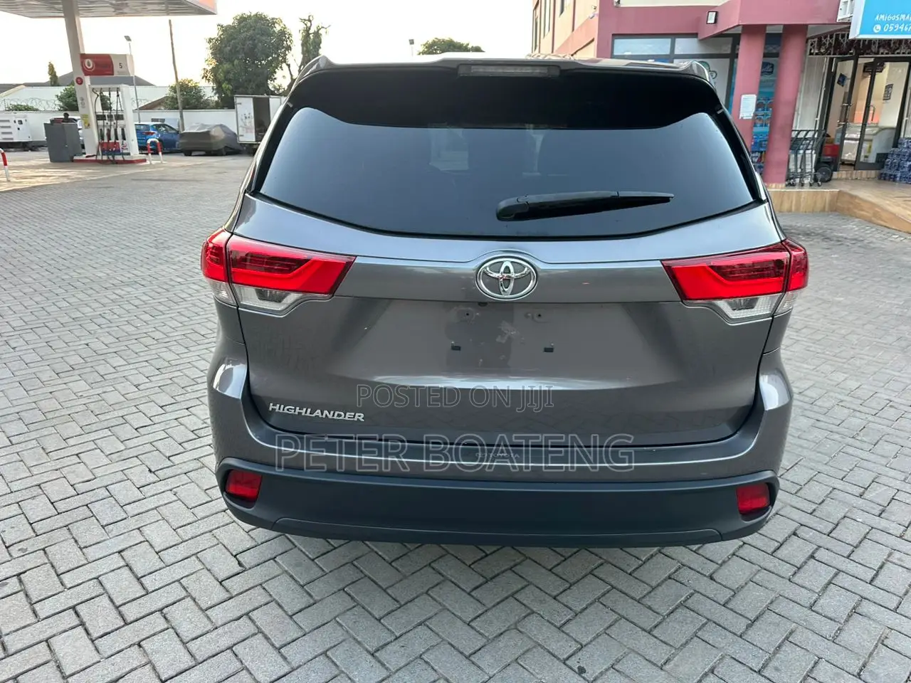Toyota Highlander LE Plus 2019 Gray