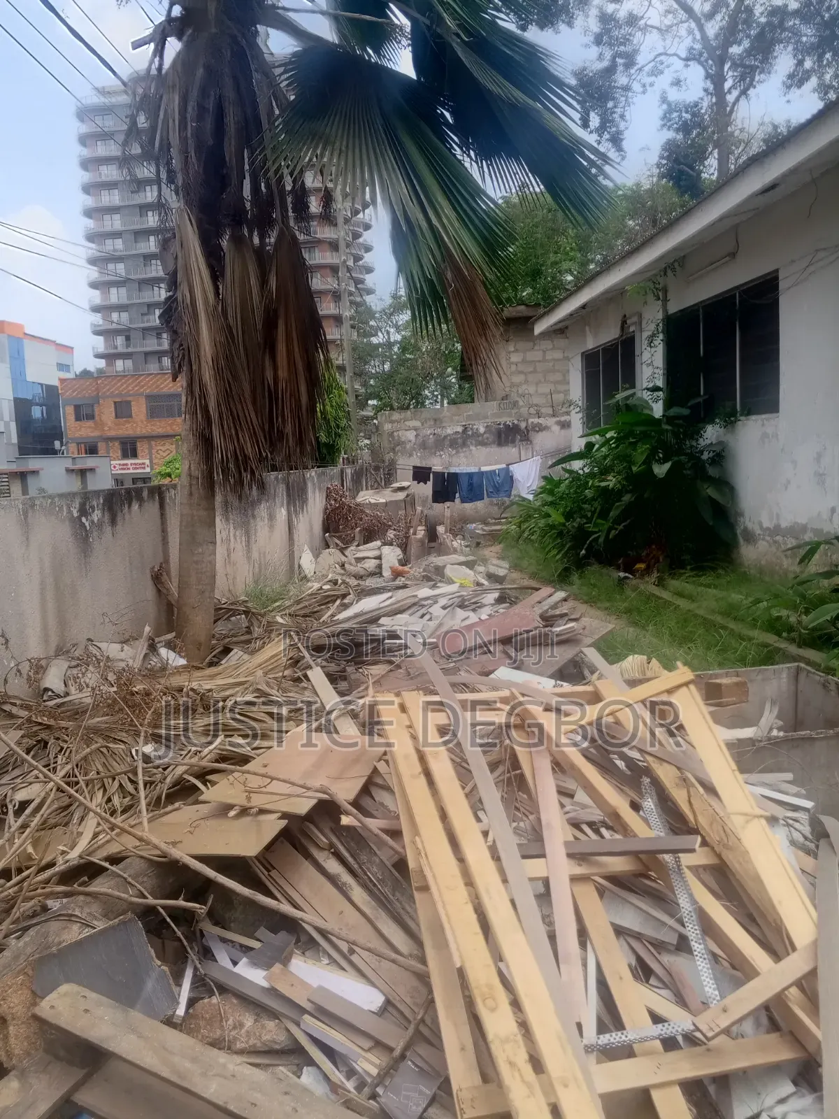 8bdrm House in Bestchoice, Airport Residential Area for sale