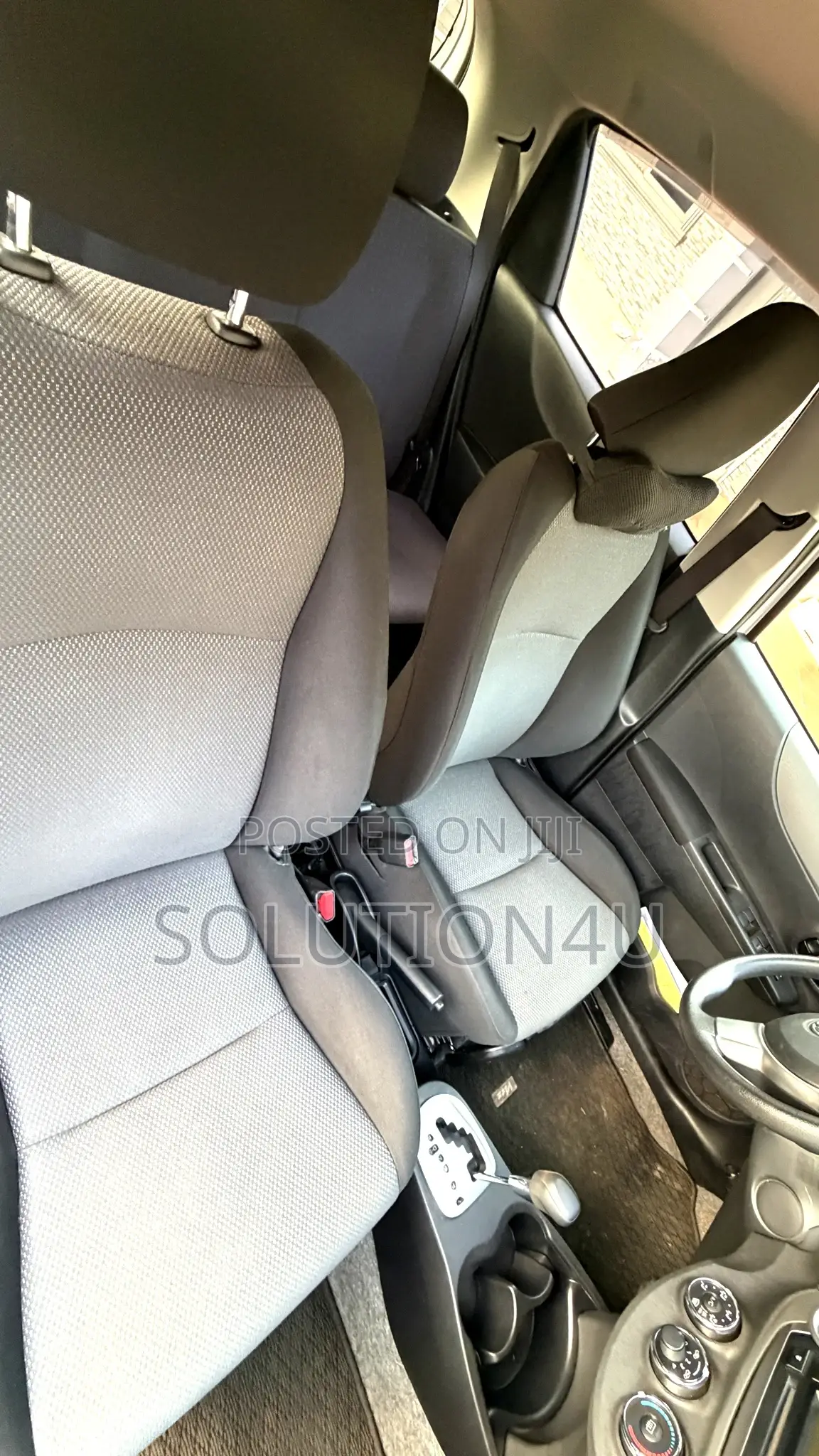 Toyota Vitz 1.0 FWD 5dr 2013 Gray