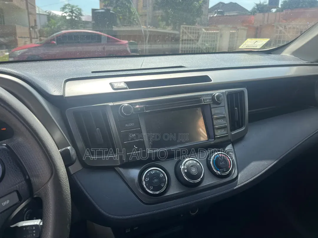 Toyota RAV4 2017 White