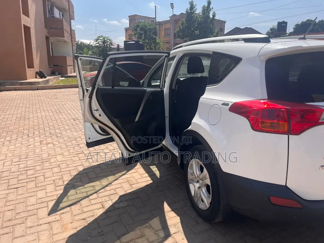 Toyota RAV4 2017 White