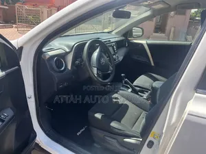 Toyota RAV4 2017 White
