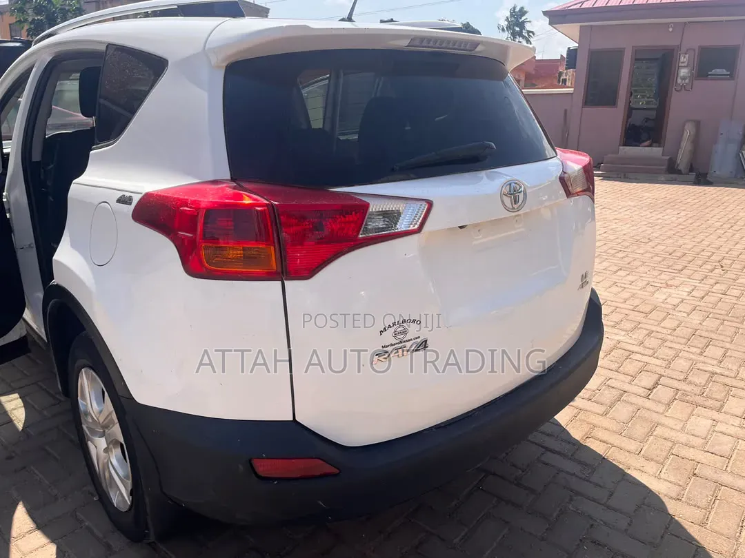 Toyota RAV4 2017 White