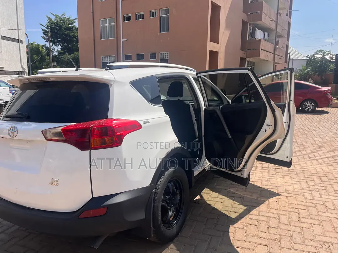 Toyota RAV4 2017 White