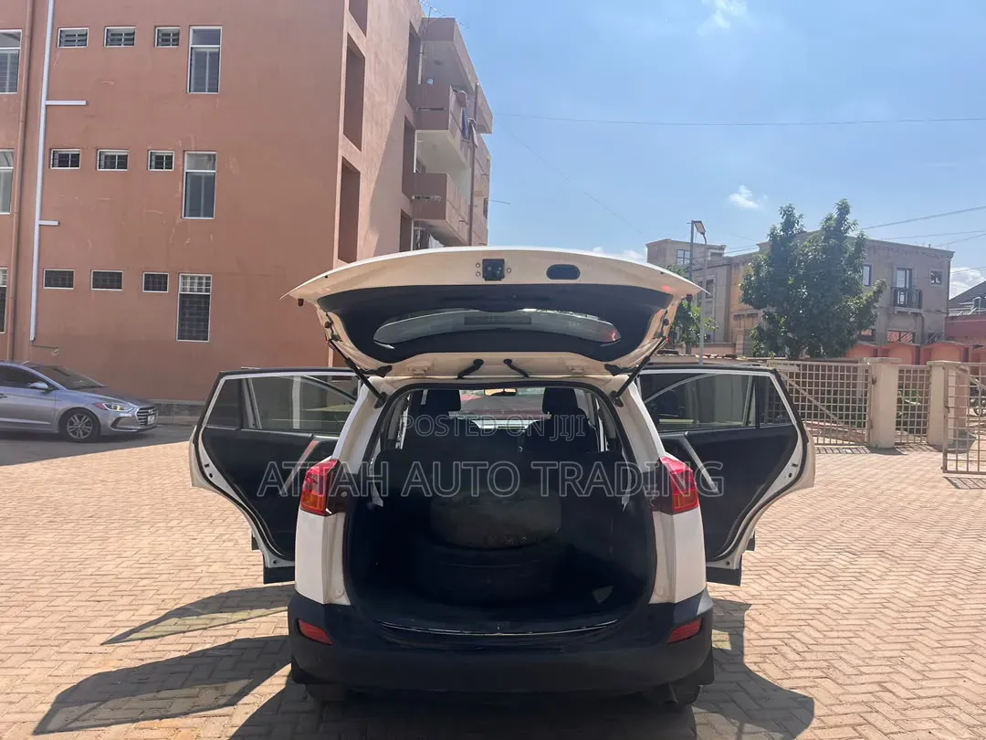 Toyota RAV4 2017 White