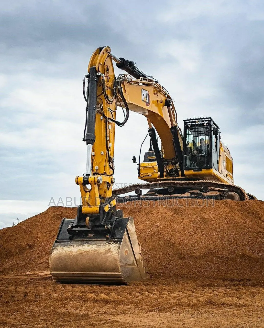 Excavator for Rent at Darkuman