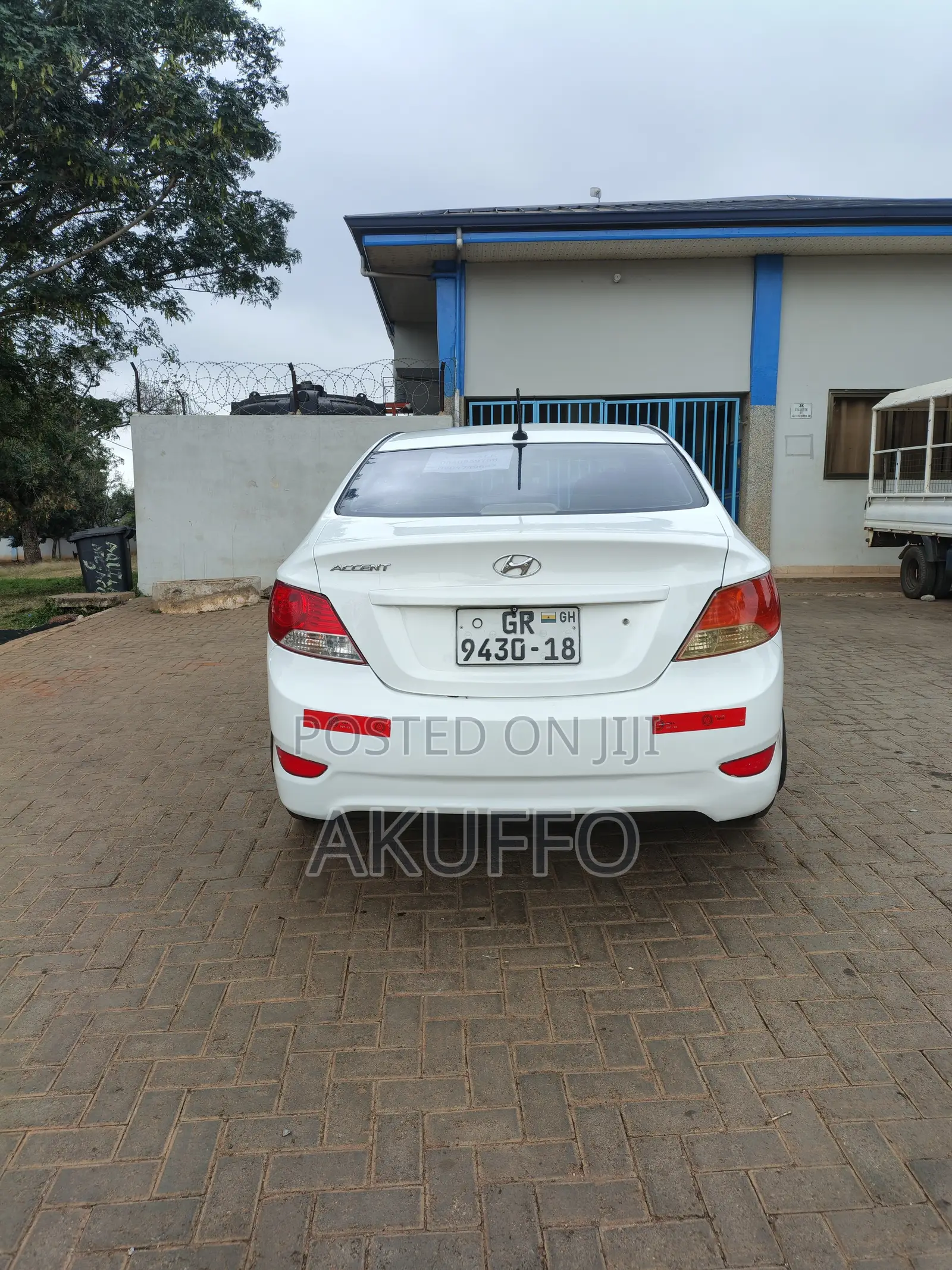 Hyundai Accent 2012 White