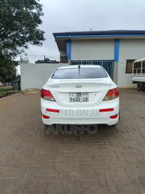 Hyundai Accent 2012 White