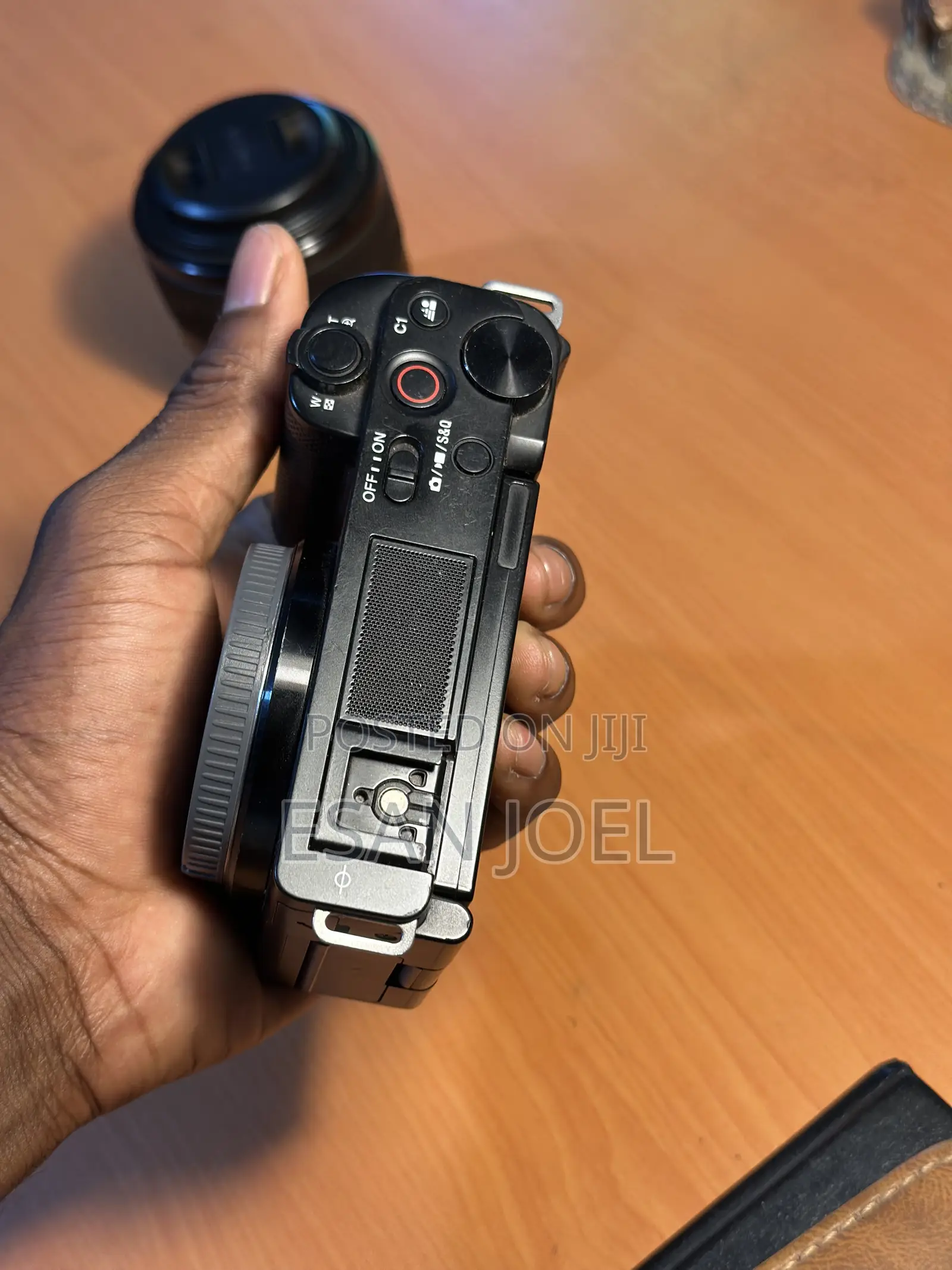 Sony Zve10 and 50mm Prime Lens