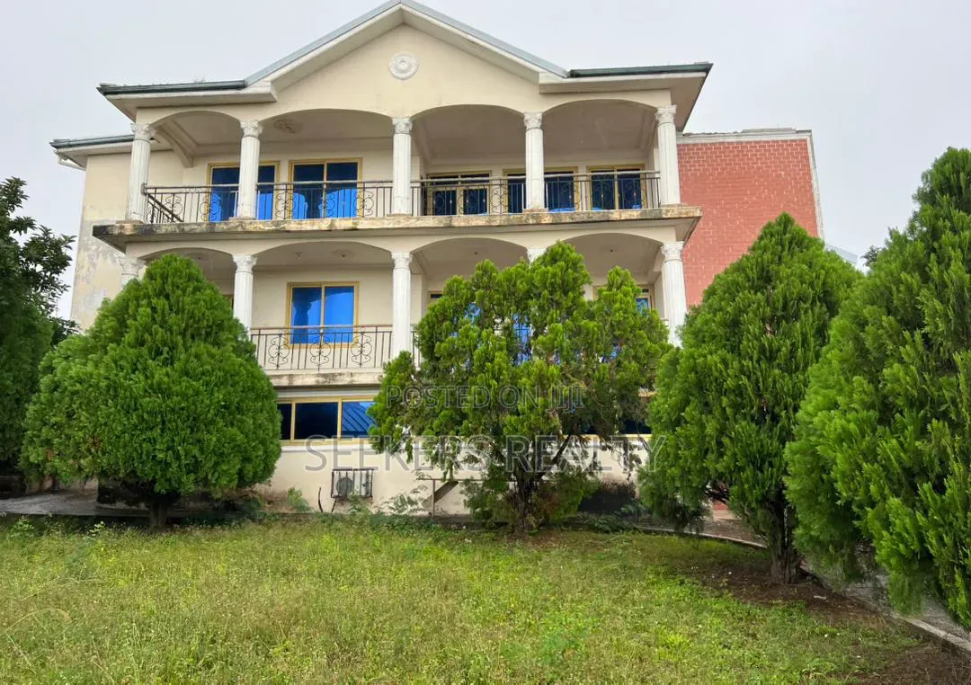 7bdrm House in Seekers Realty, MacCharty Hills for sale
