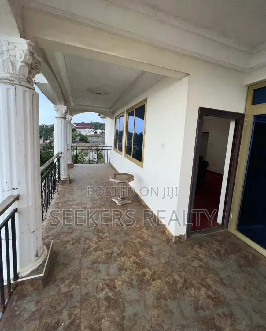 7bdrm House in Seekers Realty, MacCharty Hills for sale