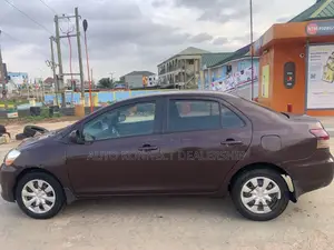Toyota Yaris 2007 Brown