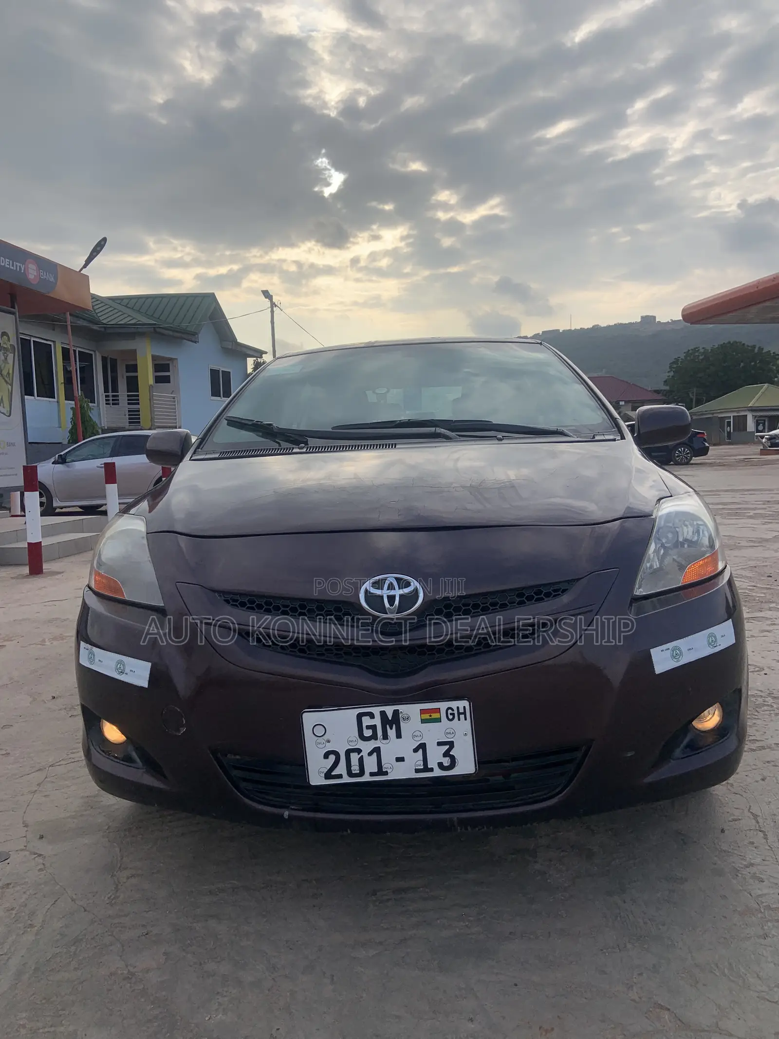 Toyota Yaris 2007 Brown