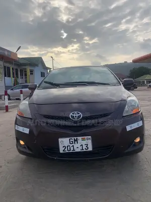 Toyota Yaris 2007 Brown