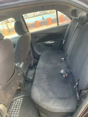 Toyota Yaris 2007 Brown