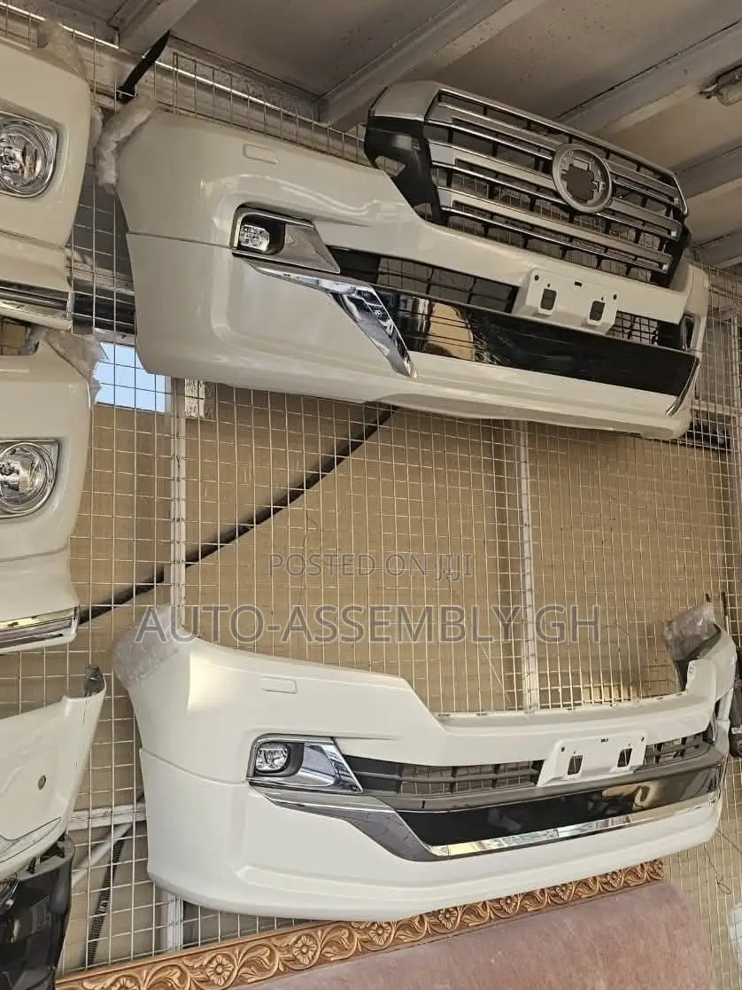Land Cruiser Front Bumper Complete With Spoiler 2016,2017,2018,2020,21