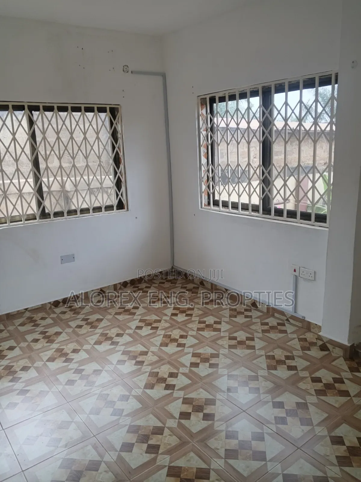 2bdrm Apartment in Adenta Amanfro, Frafraha for rent