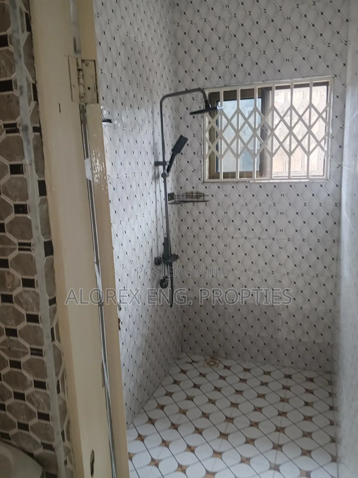 2bdrm Apartment in Adenta Amanfro, Frafraha for rent